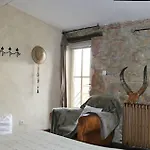 Domaine De Marseillens Bed & Breakfast 4*