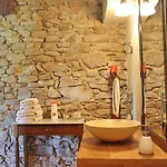 Domaine De Marseillens 4*