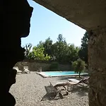Domaine De Marseillens Bed & Breakfast 4*