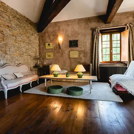 Domaine De Marseillens Bed & Breakfast 4*