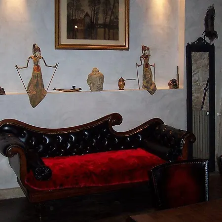 Domaine De Marseillens Bed and Breakfast
