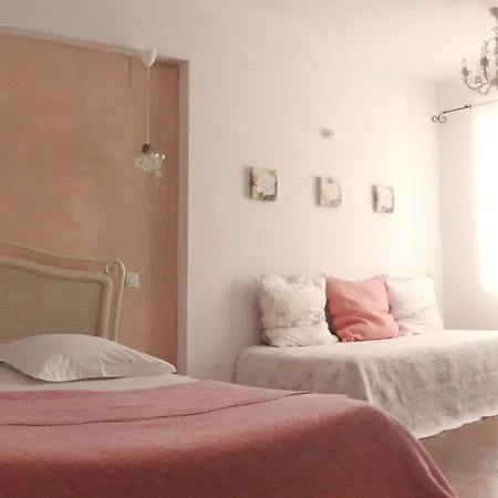 Bed & Breakfast Domaine De Marseillens