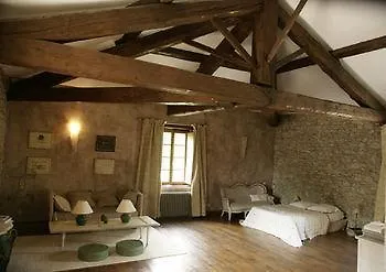 Domaine De Marseillens Bed & Breakfast 4*