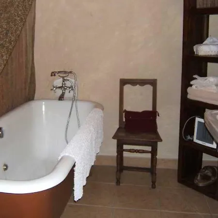 Bed and breakfast Domaine De Marseillens 4*