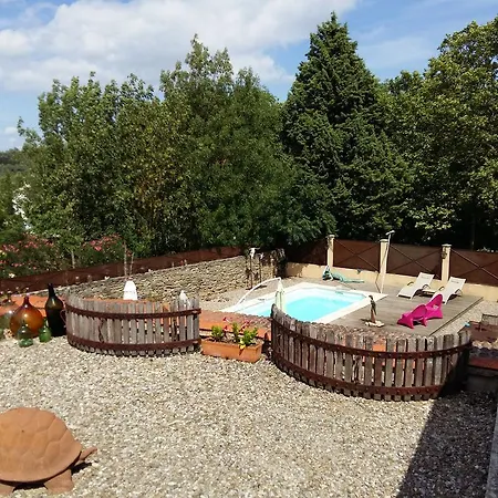 Domaine De Marseillens Bed & Breakfast 4*