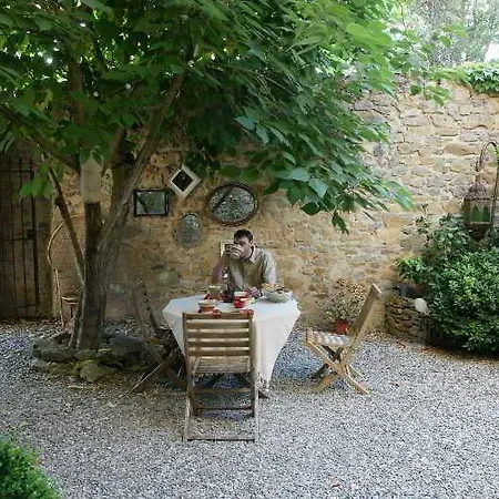 Bed & Breakfast Domaine De Marseillens 4*