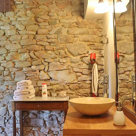 Domaine De Marseillens Bed and breakfast 4*